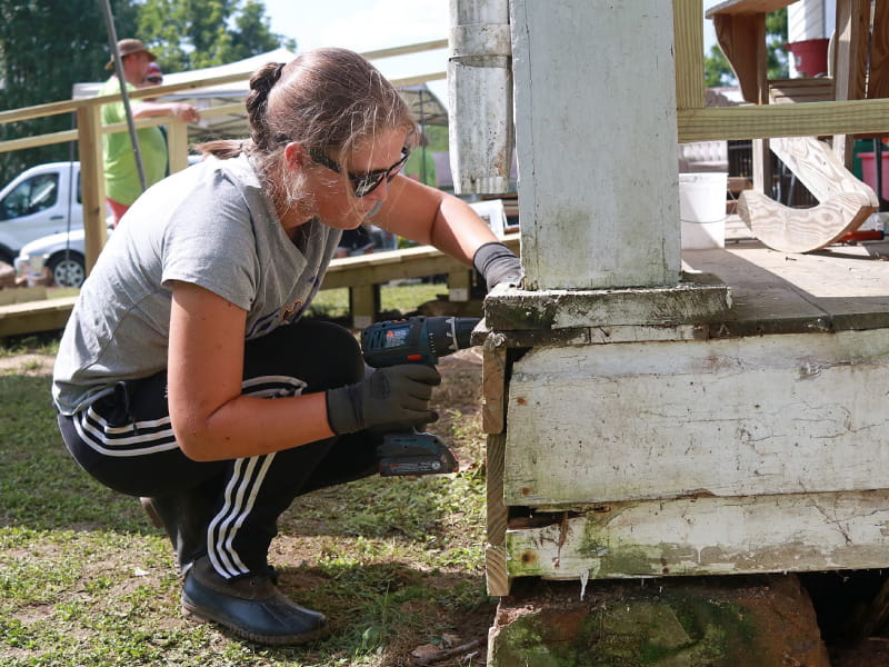 A volunteer from the Hinton Rural Life Center. (Photo courtesy of Jared Putnam)